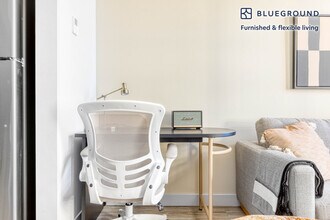 330 S Wells St, Unit FL16-ID693 in Chicago, IL - Building Photo - Building Photo