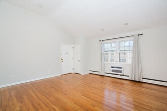 47 Valley Rd, Unit B3 in Cos Cob, CT - Building Photo - Building Photo