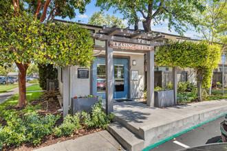 Ironwood in Livermore, CA - Foto de edificio - Building Photo