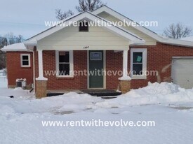 1992 W County Rd 100 S in New Castle, IN - Building Photo