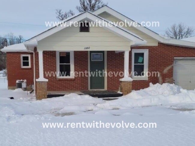 property at 1992 W County Rd 100 S