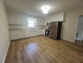 1811 Battleground Dr in Murfreesboro, TN - Building Photo - Building Photo