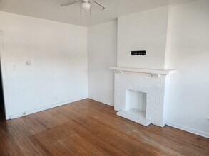 905 W Irving Park Rd in Chicago, IL - Building Photo - Building Photo