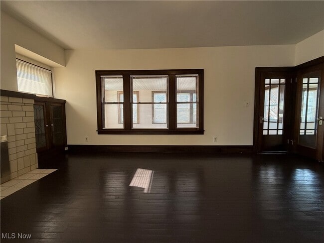 property at 9405 Bancroft Ave