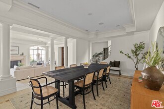 3697 Benedict Canyon Ln in Los Angeles, CA - Building Photo - Building Photo