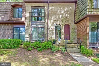 10927 Deborah Dr in Potomac, MD - Building Photo - Building Photo
