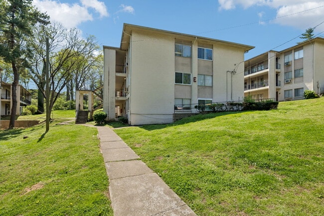 property at 550 Harding Plz