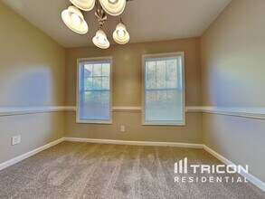 108 Aristocratic Way in Locust Grove, GA - Building Photo - Building Photo