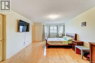 35 Decoroso Dr in Vaughan, ON - Building Photo - Building Photo