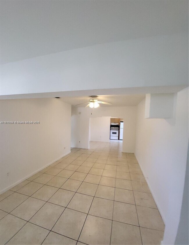 3134 SW 25th Ter in Miami, FL - Building Photo - Building Photo