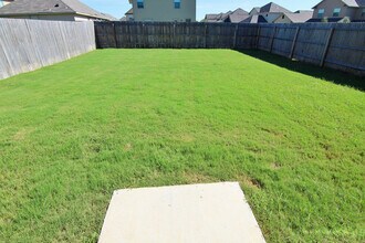 7510 Whispine in San Antonio, TX - Building Photo - Building Photo