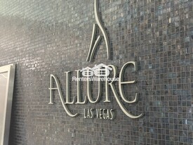 200 W Sahara Ave in Las Vegas, NV - Building Photo