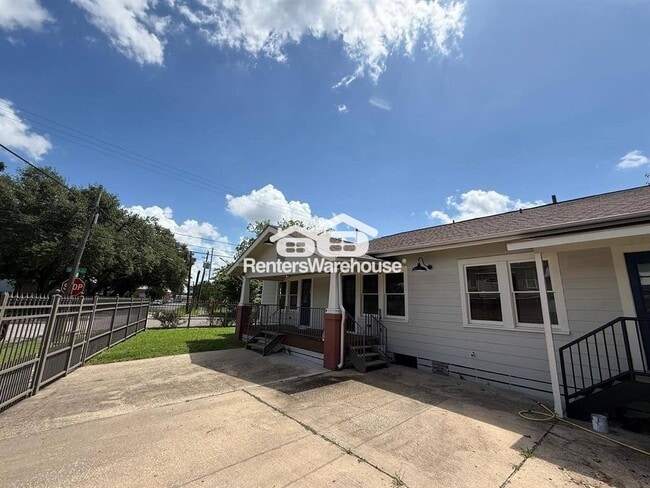 property at 201 Drennan St