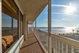 2700 N Atlantic Ave in Daytona Beach, FL - Building Photo - Building Photo
