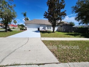 819 Sandy Trail Pl in Brandon, FL - Building Photo - Building Photo