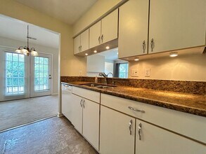 2357 London Pointe Dr in Virginia Beach, VA - Building Photo - Building Photo