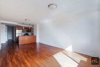 721 Flushing Ave-Unit -6A in Brooklyn, NY - Building Photo - Building Photo