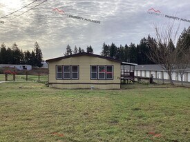 574 Monte Elma Rd in Montesano, WA - Building Photo