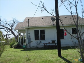 4839 Gander Slough Rd in Kingsbury, TX - Building Photo - Building Photo