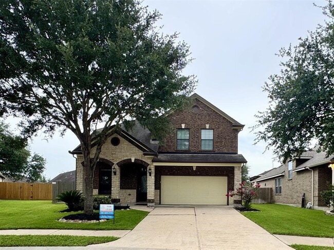 property at 13102 Southern Way Ln