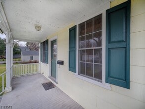 12 Hancock St in Clinton, NJ - Building Photo - Building Photo