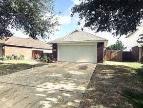 2706 Star Peak Dr in Houston, TX - Building Photo - Building Photo