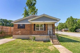 Pendleton Duplexes in Memphis, TN - Foto de edificio - Building Photo