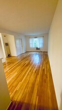 1915 Minoru Dr in Altadena, CA - Building Photo - Building Photo