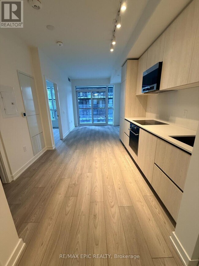 120 Broadway Ave in Toronto, ON - Building Photo - Building Photo