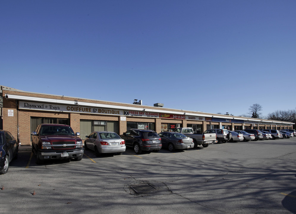 The Berkshire Residences in Oakville, ON - Building Photo