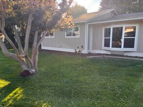 484 N Kentucky Ave in East Wenatchee, WA - Building Photo - Building Photo