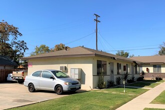 118 Decatur St in Bakersfield, CA - Building Photo - Building Photo