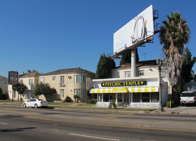 1205 S La Cienega Blvd in Los Angeles, CA - Foto de edificio - Building Photo