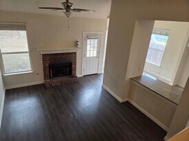 607 Meadow View Dr in Leander, TX - Building Photo