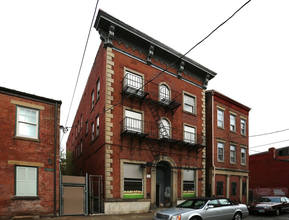 1523 Republic St in Cincinnati, OH - Building Photo