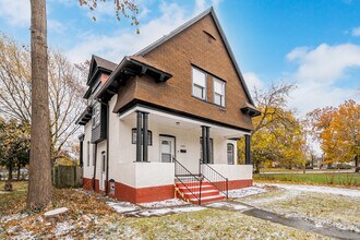 1453 W 101st St in Cleveland, OH - Building Photo - Building Photo