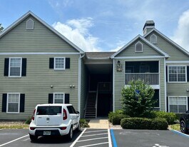 30970 Paradise Cmns in Fernandina Beach, FL - Building Photo