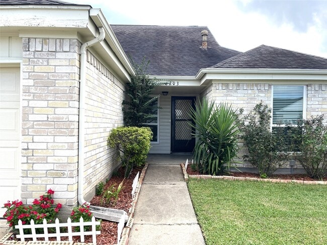 6203 Gladewell Dr in Houston, TX - Building Photo - Building Photo
