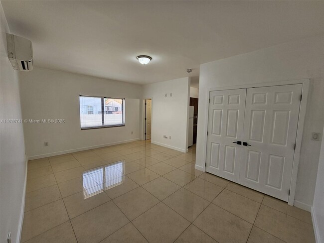 4752 SW 2nd Terrace in Coral Gables, FL - Building Photo - Building Photo