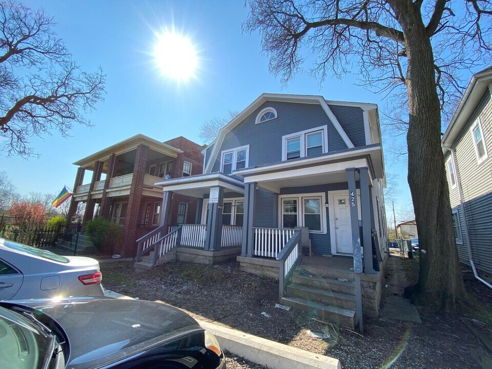 425 E Lane Ave-Unit -427 in Columbus, OH - Building Photo
