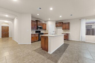 6621 Hall of Fame Blvd in Midland, TX - Building Photo - Building Photo