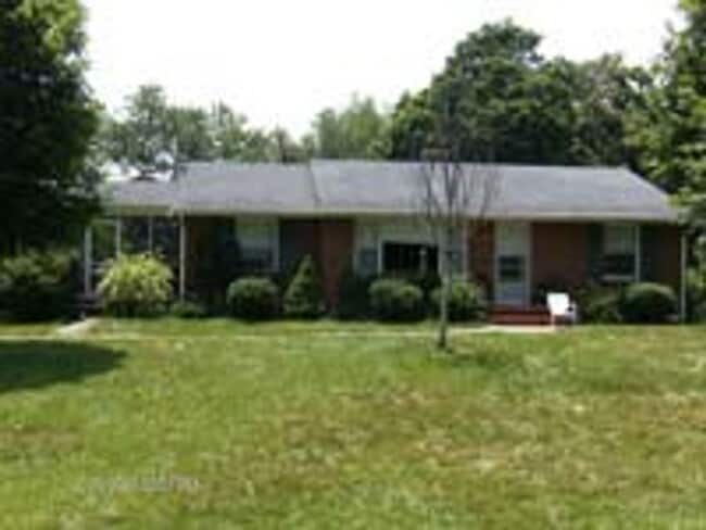 property at 711 Hutcheson Dr