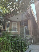 131 64th St in West New York, NJ - Building Photo
