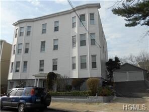 42 Spruce St in Yonkers, NY - Foto de edificio