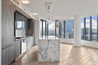 201 Folsom St in San Francisco, CA - Building Photo - Building Photo