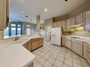 210 Sparrow Hawk Dr in McKinney, TX - Foto de edificio - Building Photo