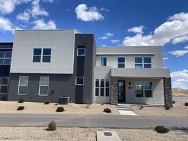 5515 S Carnelian Pkwy in Saint George, UT - Building Photo