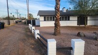 2211 S Kachina Dr in Tempe, AZ - Building Photo - Building Photo