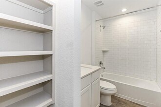 226 Serena Pk Ln in Arcola, TX - Building Photo - Building Photo