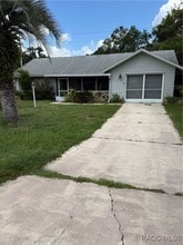 273 W Sugarberry Ln in Beverly Hills, FL - Foto de edificio - Building Photo